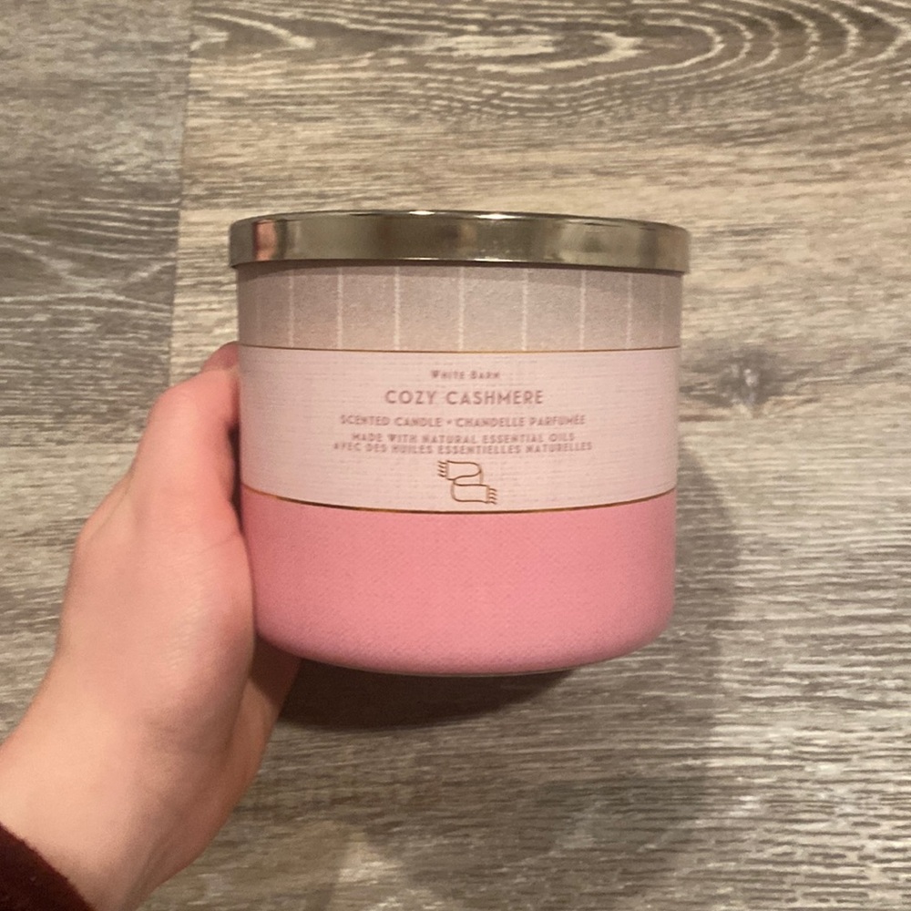 bath and body works cozy cashmere candle